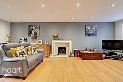 395 Spring Lane, Mapperley, Nottingham, NG3 5RR