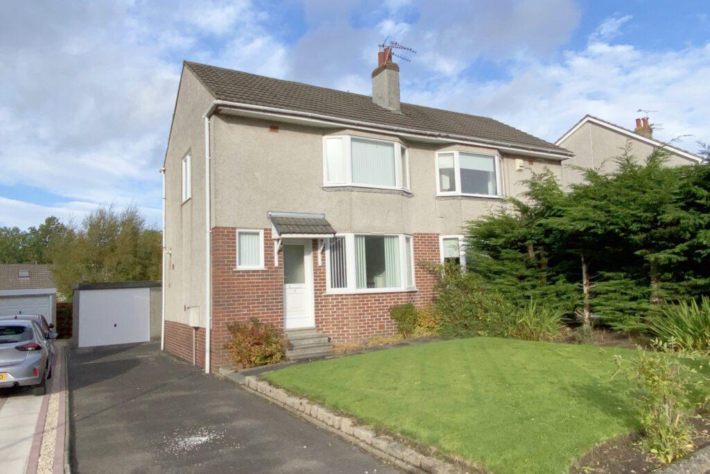 8 Barr Crescent Hardgate Clydebank G81 5NH 2 bed semidetached house