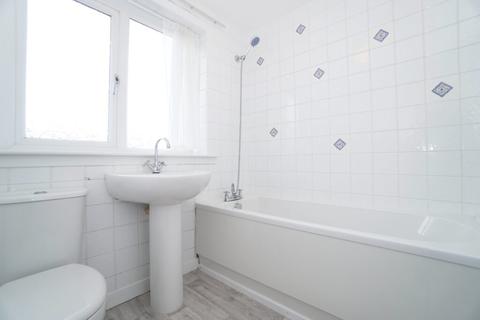 8 Barr Crescent, Clydebank, G81 5NH