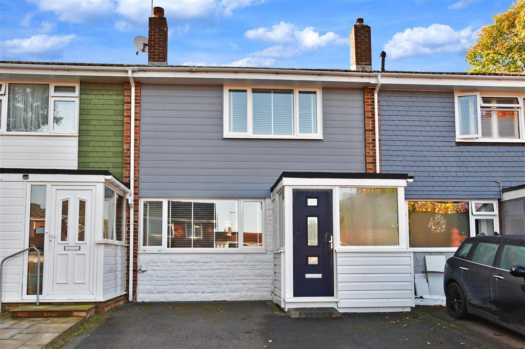 Hawbeck Road, Parkwood, Gillingham, Kent 2 bed terraced house £275,000