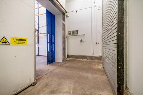 Warehouse to rent, Holmpark Industrial Estate, Minnigaff DG8