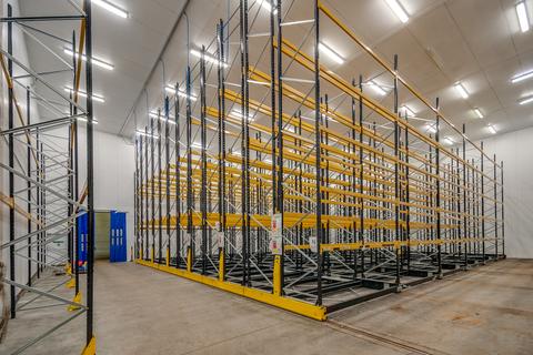 Warehouse to rent - Holmpark Industrial Estate, Minnigaff DG8