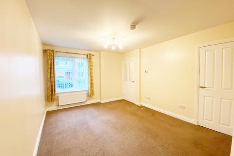 2 bedroom semi-detached house to rent, Springbank Gardens, Glasgow, G31