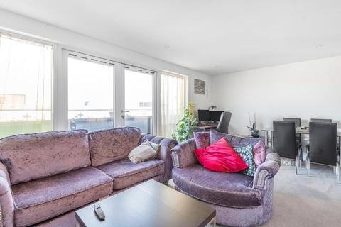 1 bedroom flat for sale - Staines-Upon-Thames,  Spelthorne,  TW18