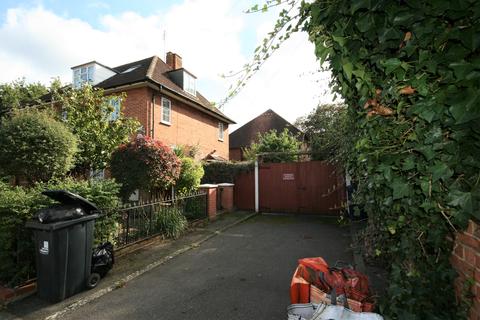 134 Westcott Crescent, London, W7 1PD