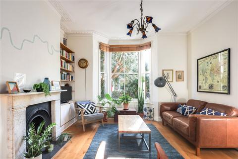 Top Flat, 39 Montague Road, London, E8 2HN