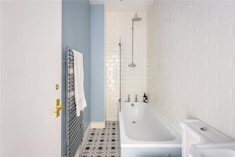 Top Flat, 39 Montague Road, London, E8 2HN
