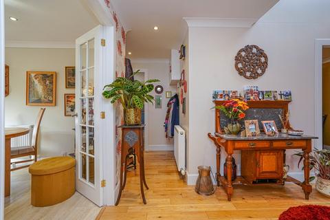 Langside, 28 Ochilview Gardens, PH7 3EW