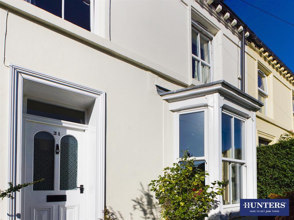 Appleby Road, Kendal, LA9 6ES 2 bed terraced house £240,000