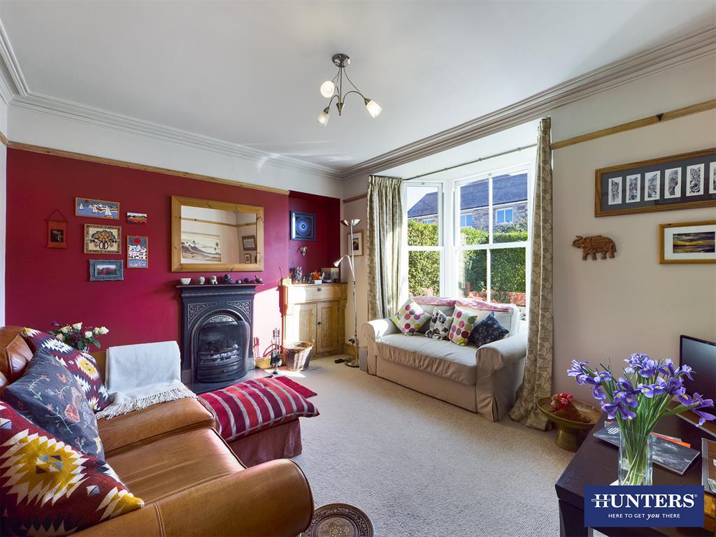 Appleby Road, Kendal, LA9 6ES 2 bed terraced house £240,000
