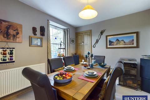 31 Appleby Road, Kendal, LA9 6ES