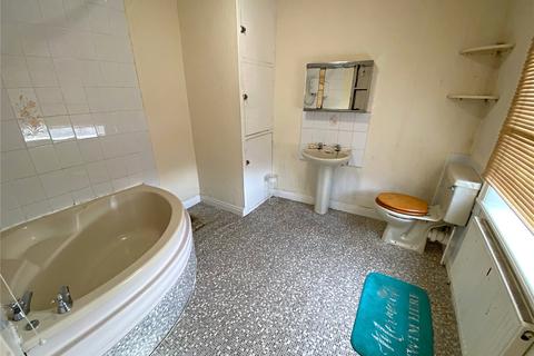 208 Leeds Road, Eccleshill, Bradford, BD2 3JU