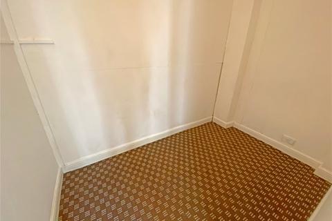 208 Leeds Road, Eccleshill, Bradford, BD2 3JU