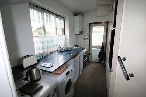 76 Avalon Road, London, W13 0BW