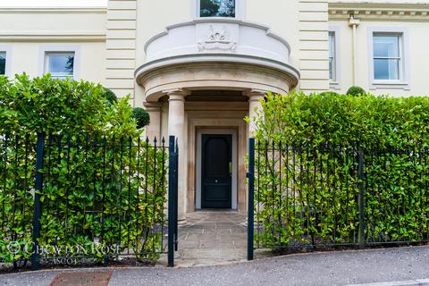 Flat 4, Edenbrook Place Brook Avenue, Ascot, SL5 7FN