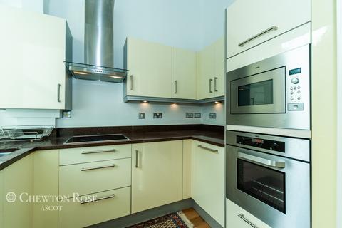 Flat 4, Edenbrook Place Brook Avenue, Ascot, SL5 7FN