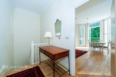 Flat 4, Edenbrook Place Brook Avenue, Ascot, SL5 7FN