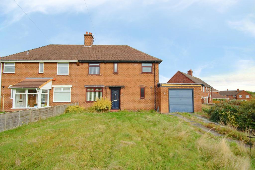 Wood Lane, Weaverham, CW8 3 bed semidetached house £170,000