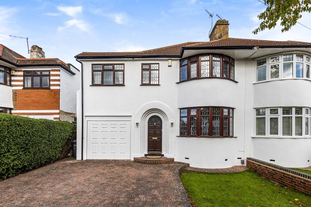 Woodside Avenue, Chislehurst 4 bed semidetached house £750,000