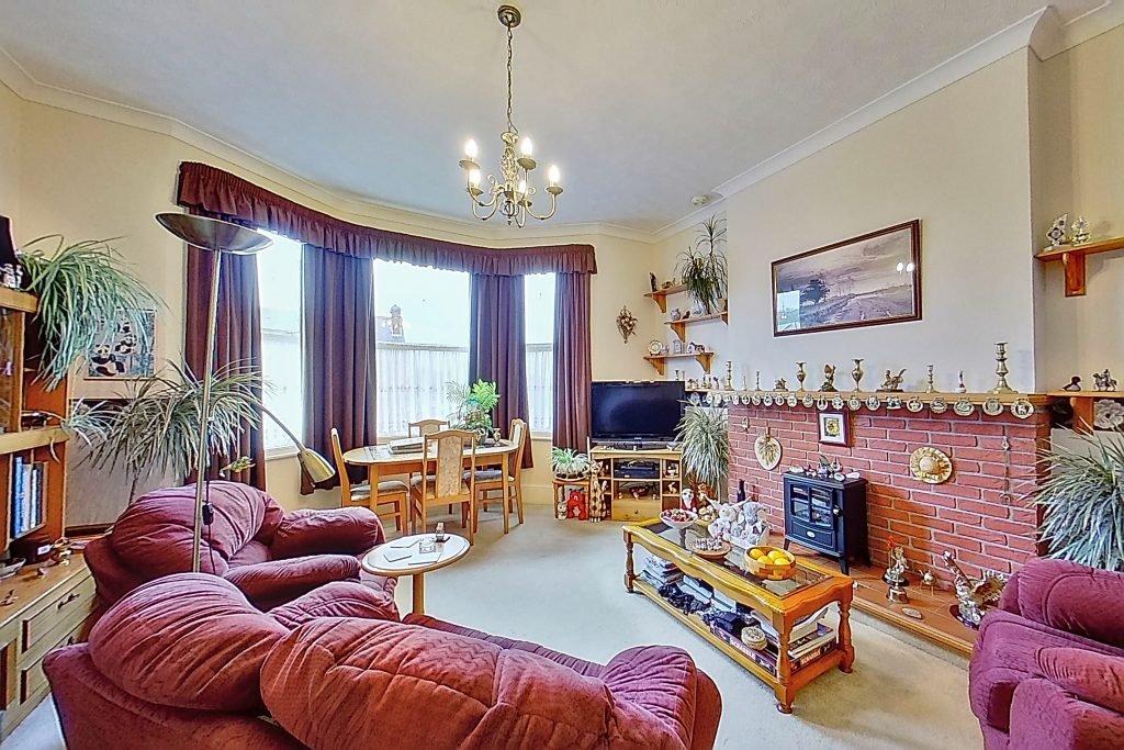 Beltinge Road, Herne Bay 2 bed flat £175,000