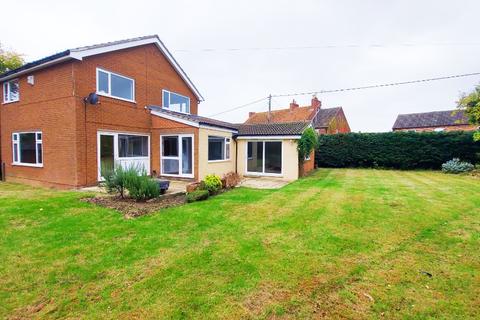 5 bedroom detached house to rent - Casthorpe Road, Barrowby, NG32