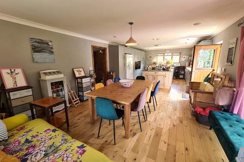 73 Gelligron Road, Pontardawe, Swansea, SA8 4NP