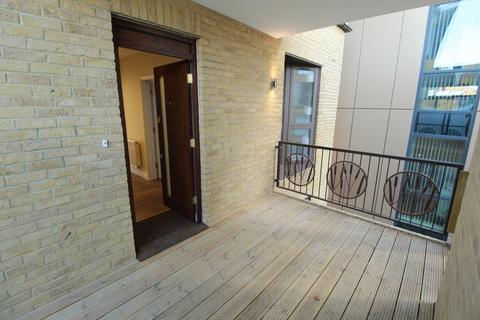 3 bedroom apartment to rent - King Court, Dod Street, Tower Hamlets, E14