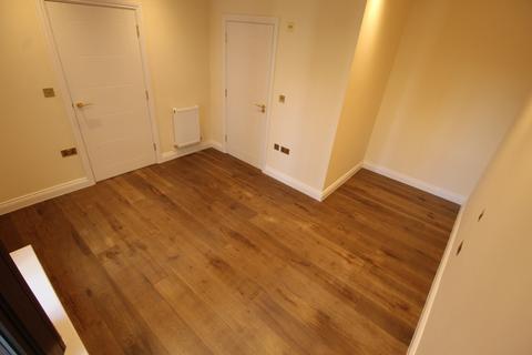 3 bedroom apartment to rent - King Court, Dod Street, Tower Hamlets, E14