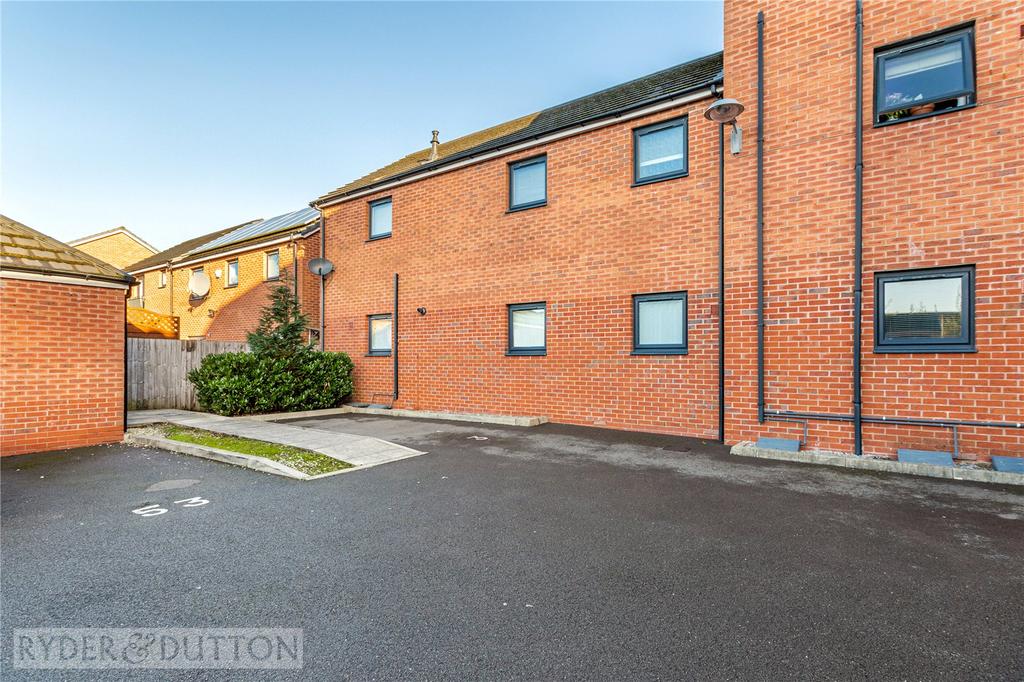 Rear Image/Car Park