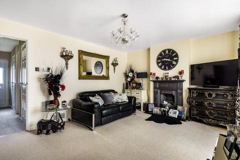 2 Nelson Road, Wouldham, Rochester, ME1 3YE