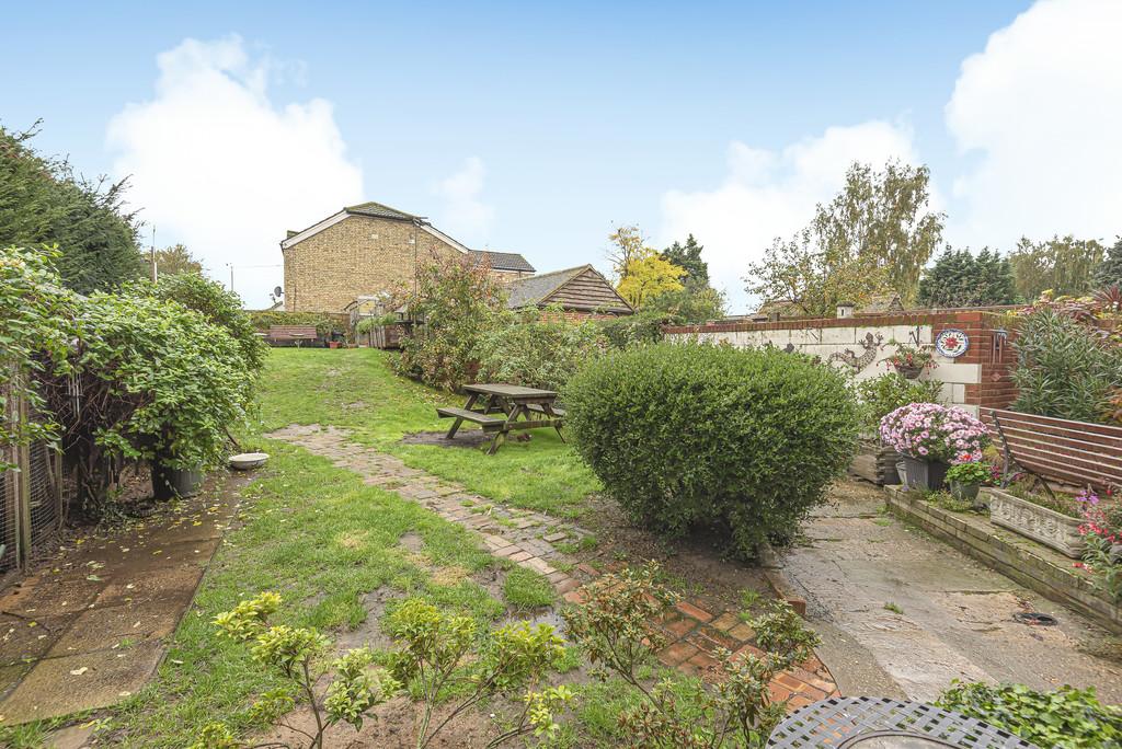 New Road, Ditton 5 bed end of terrace house £500,000