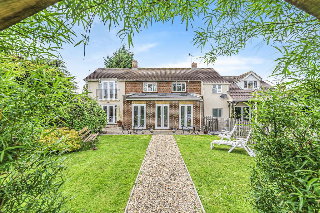 Upper Street, Maidstone 6 bed detached house £800,000