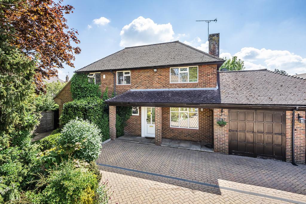 Banky Meadow, Barming 4 bed detached house - £750,000