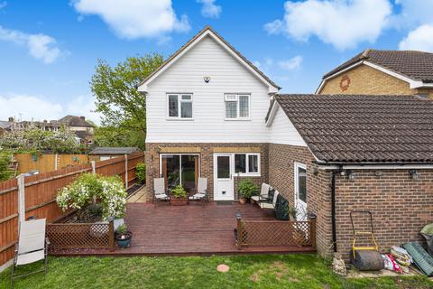 5 Burdens, Headcorn, Ashford, TN27 9SG