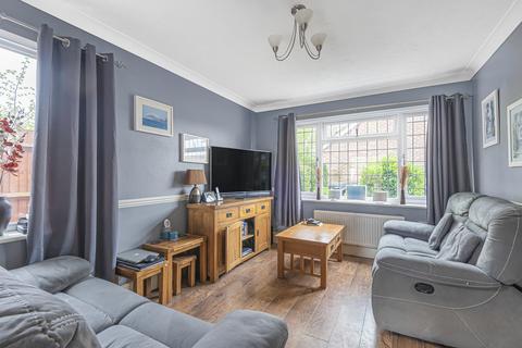5 Burdens, Headcorn, Ashford, TN27 9SG