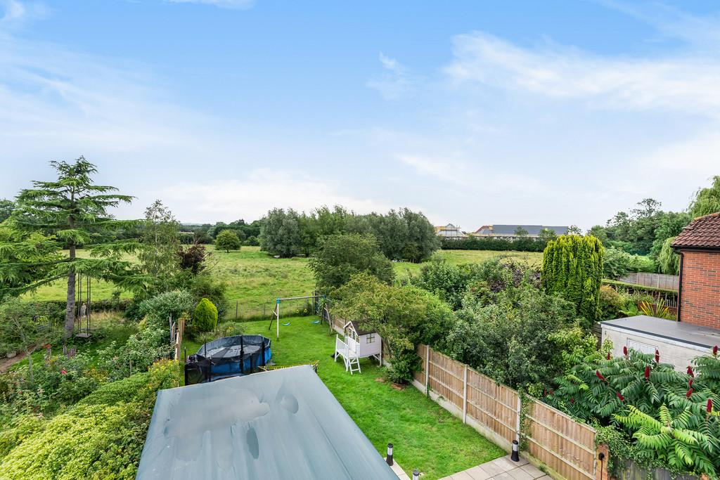 Mill Bank, Headcorn 3 bed semidetached house £400,000