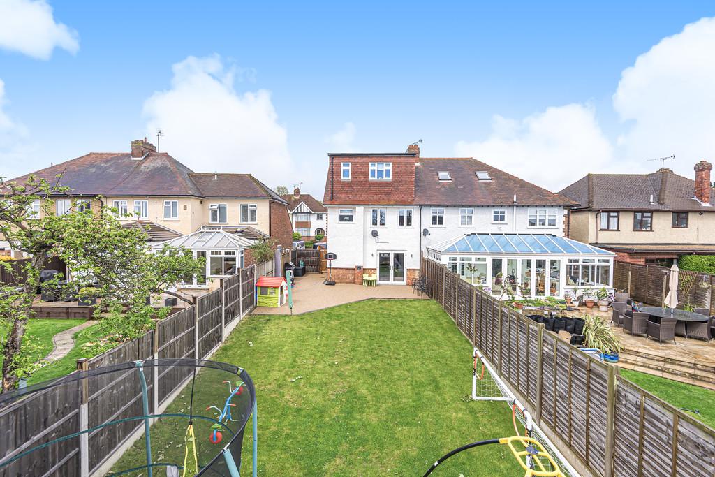 Shirley Way, Bearsted 4 bed semidetached house £525,000