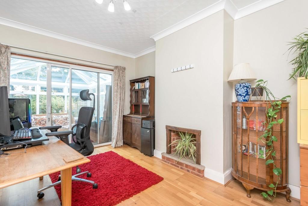 Crown Woods Way, Eltham Heights SE9 3 bed semidetached house £650,000