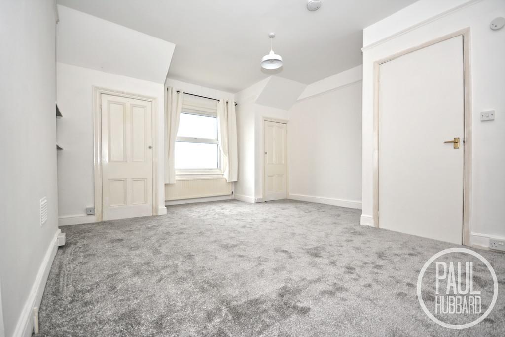 Gunton Cliff, Lowestoft 1 bed flat £625 pcm (£144 pw)