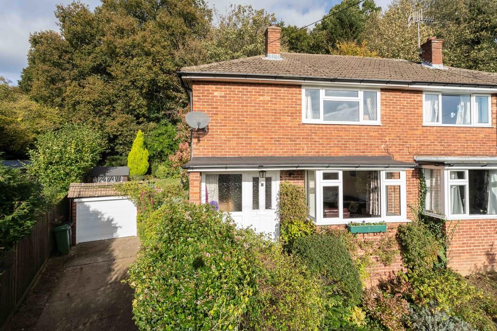 Claygate Road, Dorking 3 bed semidetached house for sale £450,000