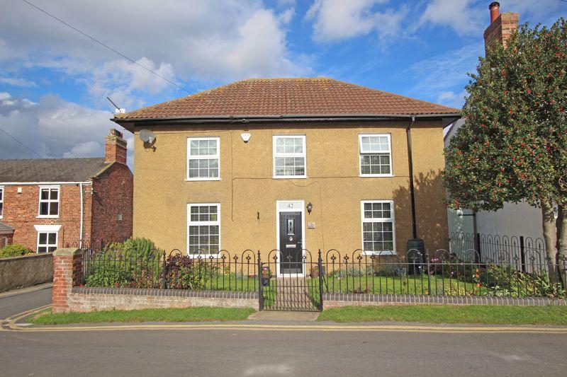 COOPER LANE, LACEBY 3 bed detached house £295,000