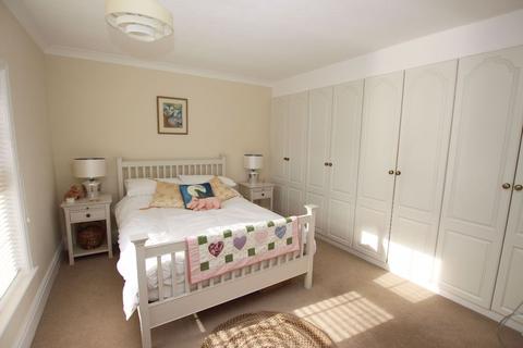 42 Cooper Lane, Laceby, Grimsby, DN37 7AX