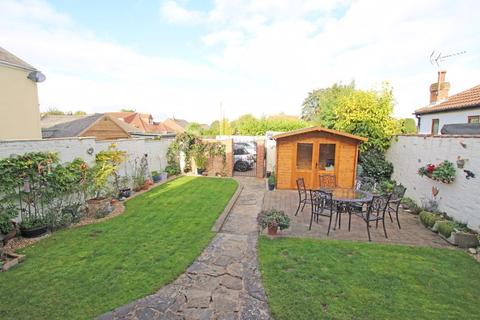 42 Cooper Lane, Laceby, Grimsby, DN37 7AX