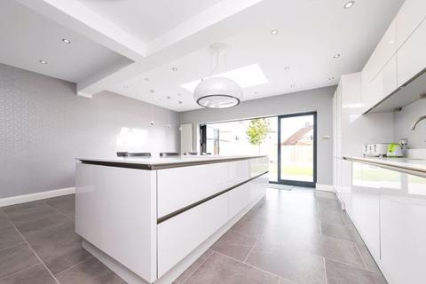 22 Somerhill Avenue, Sidcup, DA15 9JZ