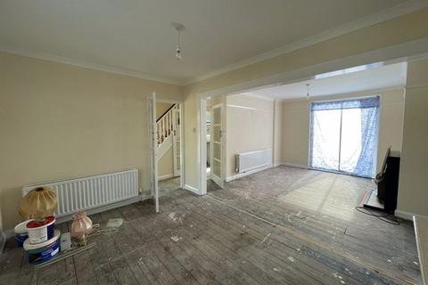32 Playfield Road, Edgware, HA8 0DF