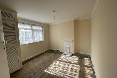 32 Playfield Road, Edgware, HA8 0DF