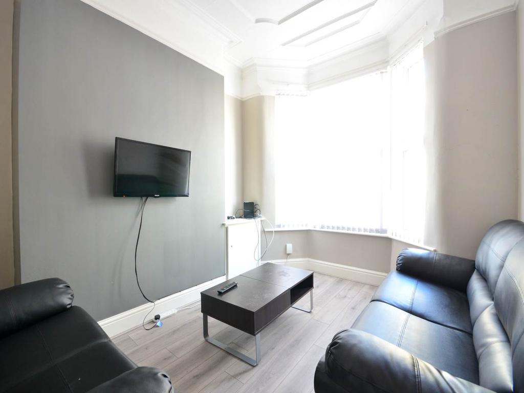 Jubilee Drive, Kensington Fields, Liverpool 4 bed house share £1,560