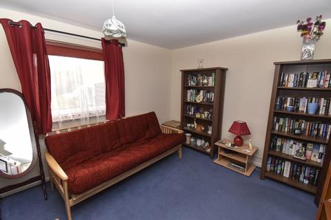 99 Almond Road, Cumbernauld, Glasgow, G67 3LT