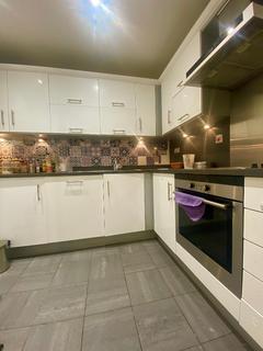 1 bedroom flat to rent, Eluna Apartments, 4 Wapping Lane, St Katherines Dock, Tobacco Dock, London, E1W 2RG