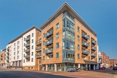 1 bedroom flat to rent, Eluna Apartments, 4 Wapping Lane, St Katherines Dock, Tobacco Dock, London, E1W 2RG